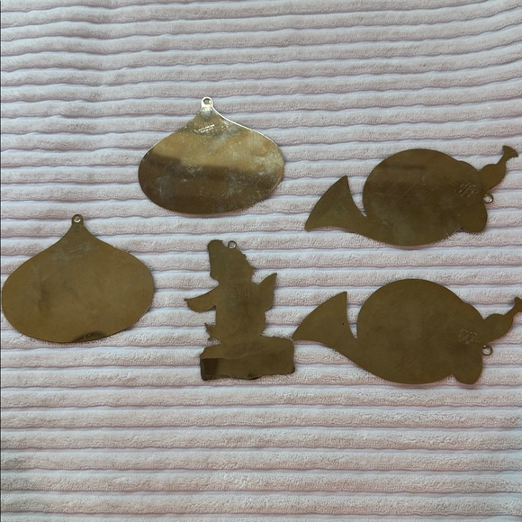 Festive Vintage Gold Holiday Ornaments - Picture 6 of 7